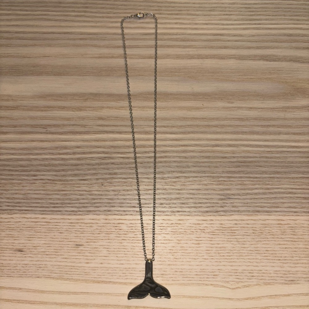 Silver Whale Tail Pendant Necklace